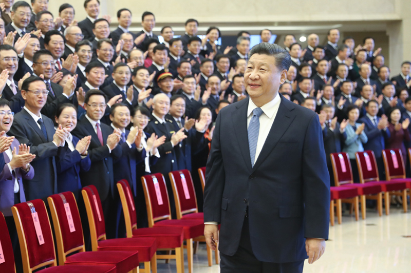 11月20日，党和国家领导人习近平、王沪宁等在北京会见全国精神文明建设表彰大会代表。新华社记者 鞠鹏 摄